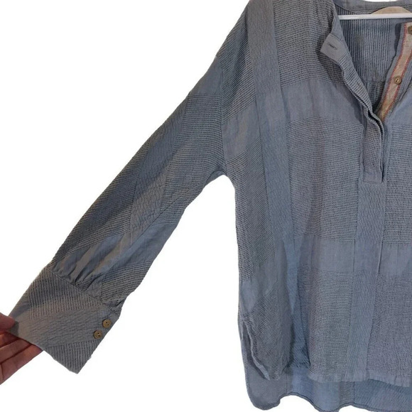 Soft Surroundings Light Blue Textured Blouse Petite Medium Henley Linen Blend - Picture 5 of 7